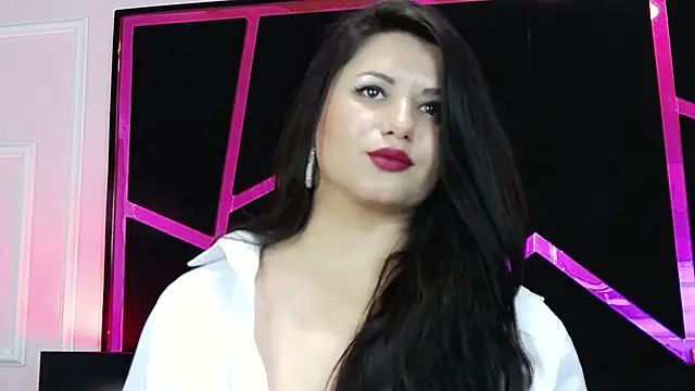 EssenaMonroe webcam