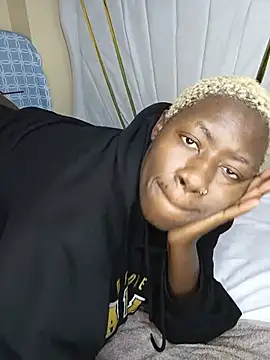 SquirtQueen16 webcam