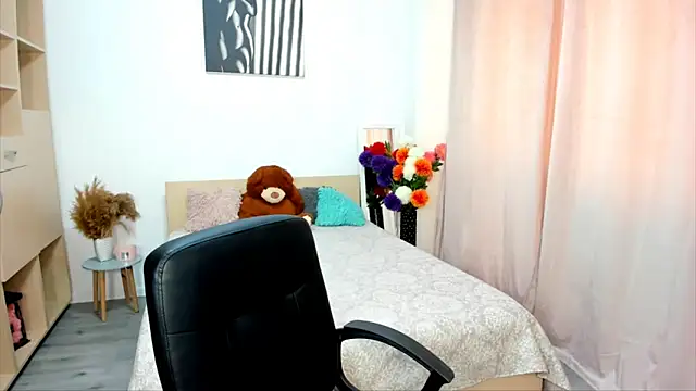 AlexaJuly webcam