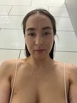 Holly_Play