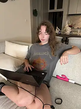 Sarahhh_xxx webcam