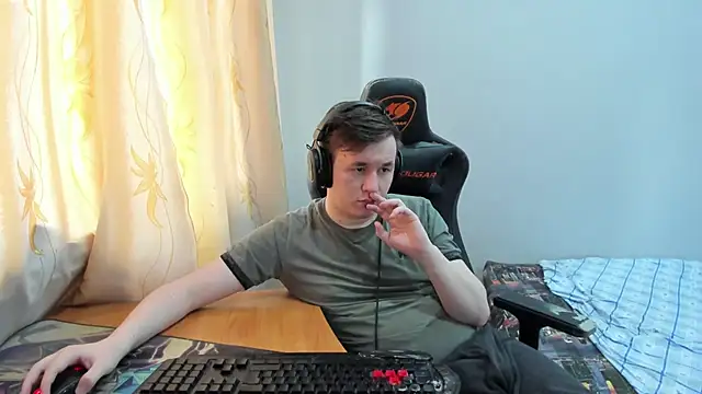 iliaskrislove webcam