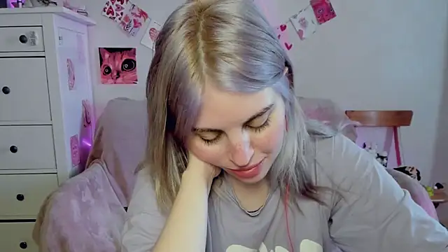 pawpaws - Pawpaws's free webcam - UK Sex Cams