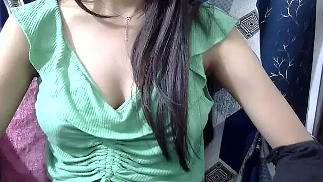 Riva_arora01 webcam