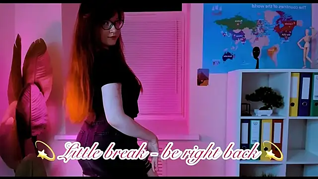 CarolGiggly webcam