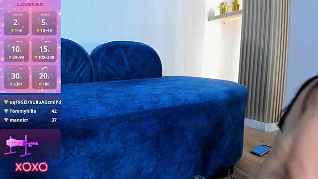 Naomii_Viper webcam