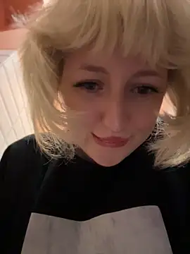 RonnieKiss webcam