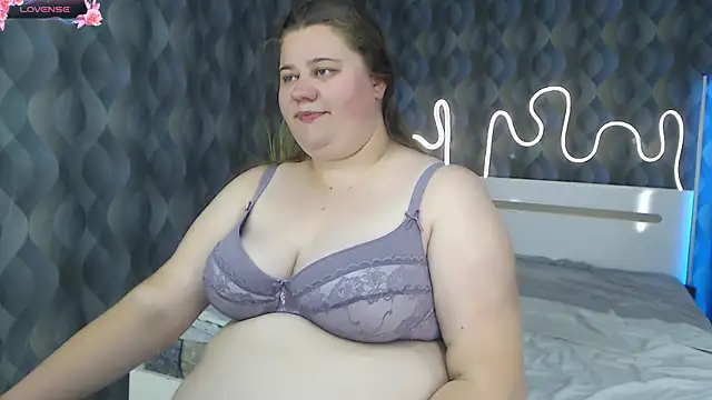Bella_Blvck webcam