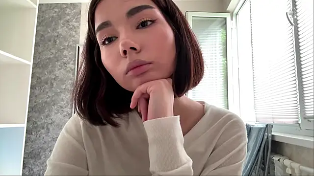 MarylnMonnier webcam