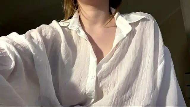 HeyItsAgata webcam