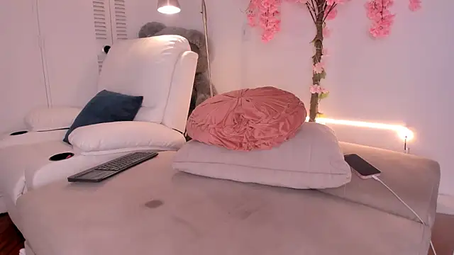 kitty_miaa webcam