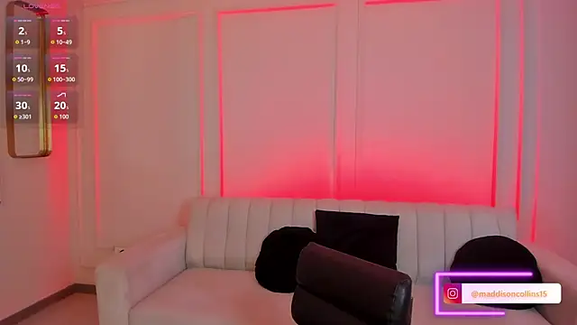 MaddisonCollins webcam