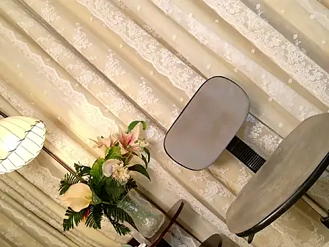 PrettyStranger webcam