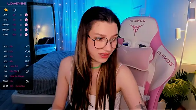 LinaBlossom_ webcam
