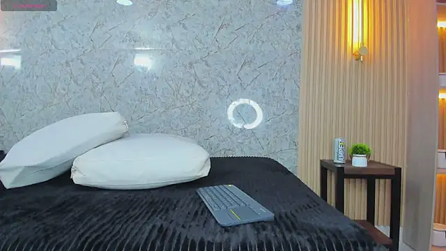 linda_cooper_ webcam