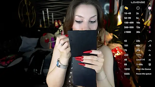 MistressDarsy webcam