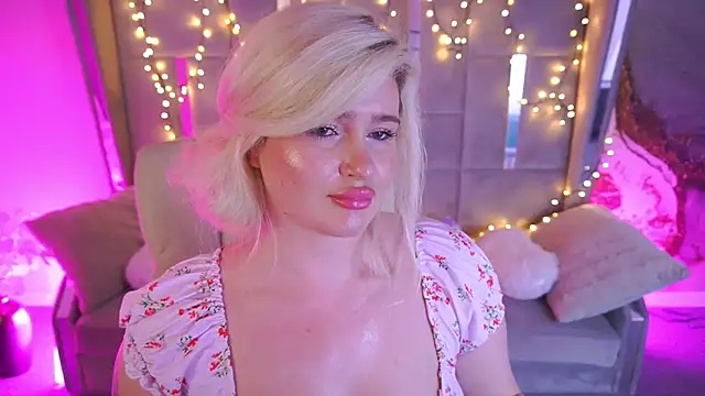 CocoSecretss webcam