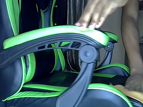 Black_Kenny webcam