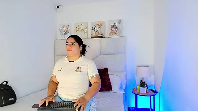 elizawiliamst webcam