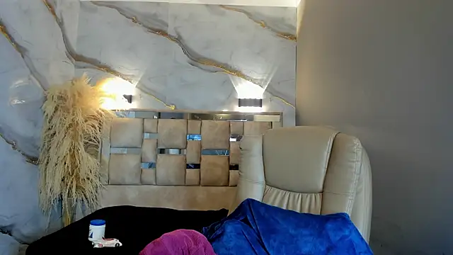 Cata_black webcam