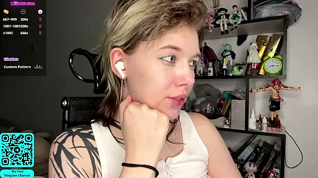 MadalynNosel webcam