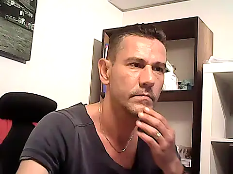 mastercharisma35 webcam