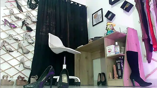myla_sarah webcam