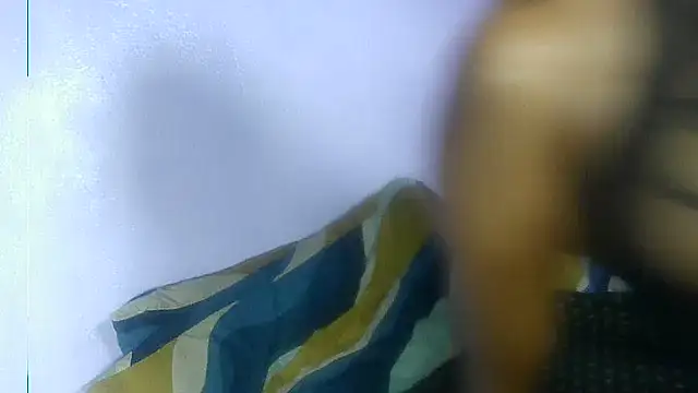 CurvyLara webcam