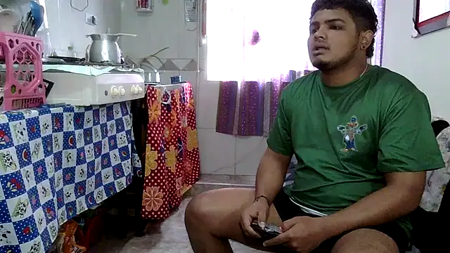 Boycuriousxxx webcam