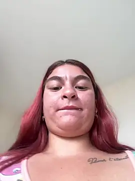 MiaLujan_ webcam