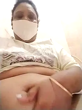 Pushpavathi_78 webcam