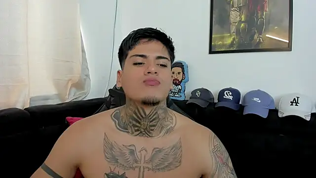 sweetlatinoboy webcam