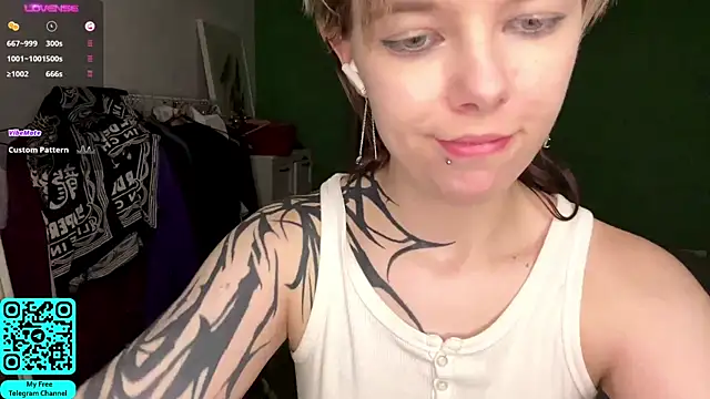 MadalynNosel webcam