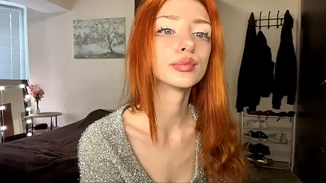 AliceServanica webcam