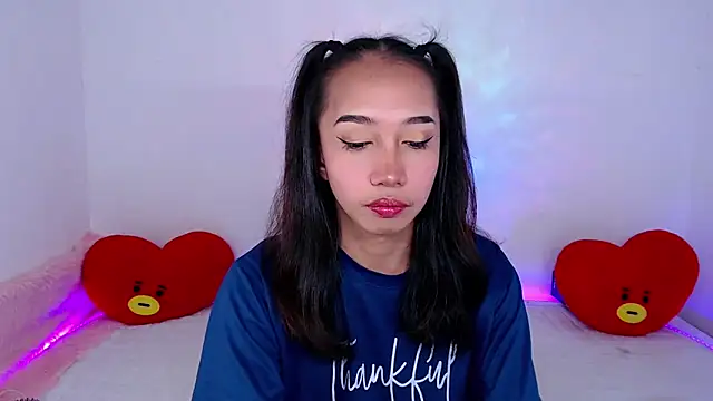 Sweet_kittyxx webcam