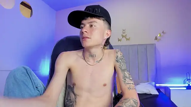 Nascary_Fox webcam