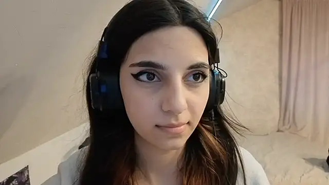 Blissmissataeses webcam