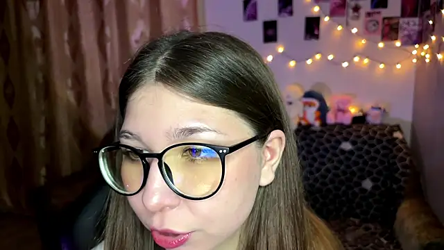 MoonRavelle live sex cam