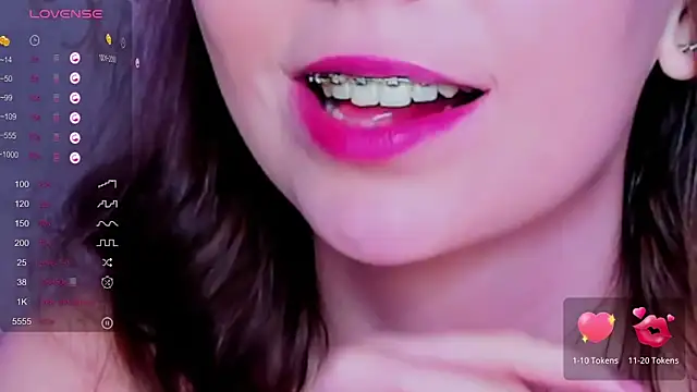 KindHazelHere_ webcam