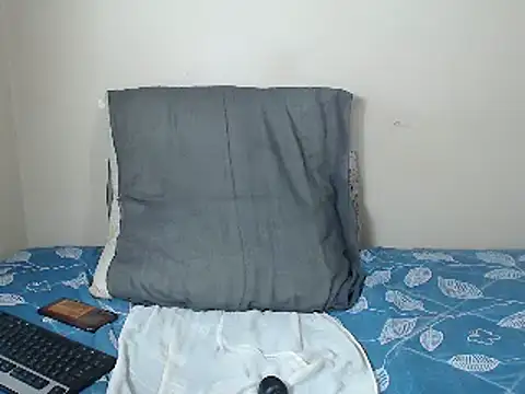 BadGirlMona webcam