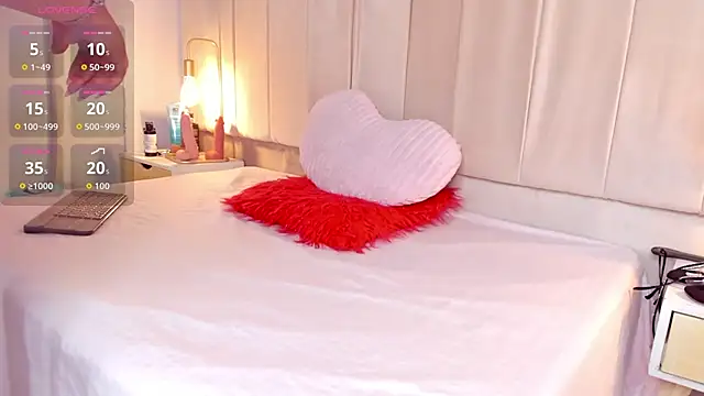 sarita_rouzze webcam
