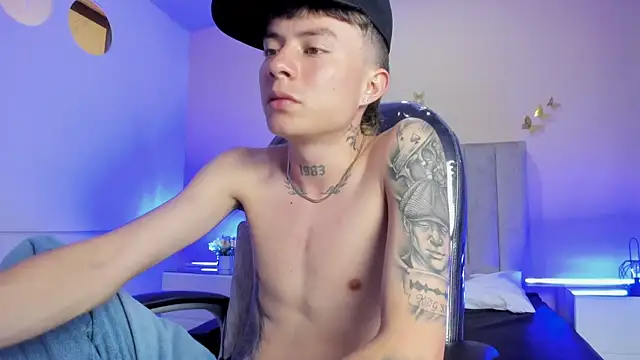 Nascary_Fox webcam