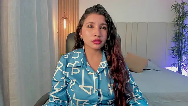 Victoria_Rosee webcam