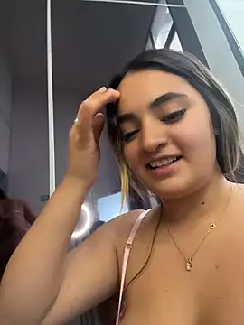 Antonella_Julieta webcam