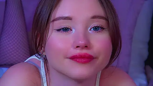 KeiraAsti webcam