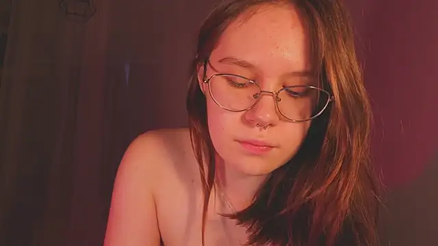 Mia_Luw webcam