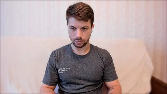 Tony_Wolf webcam