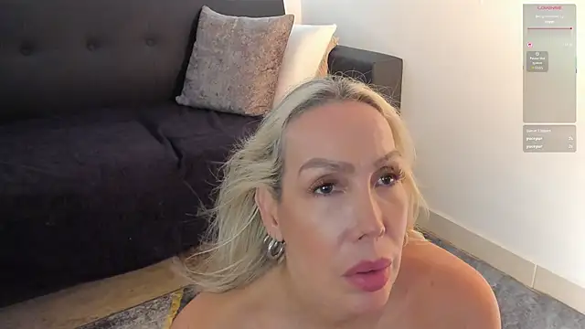 SophiMarin webcam