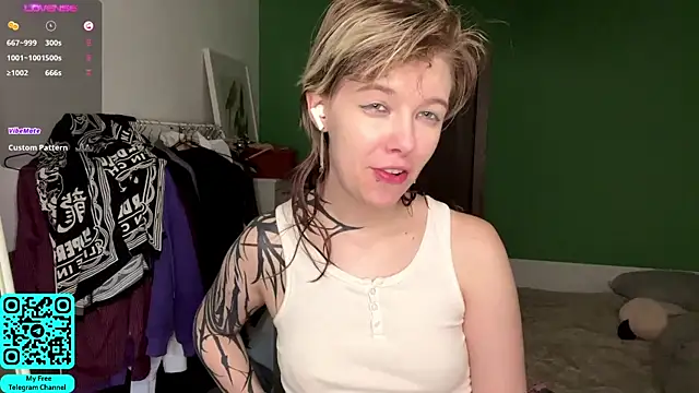 MadalynNosel webcam