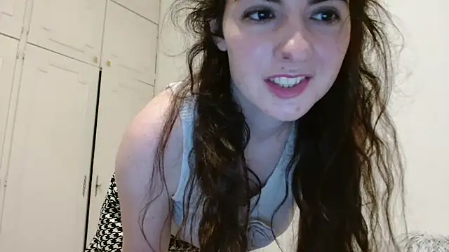 desirmiss1 - Desirmiss1's free webcam - UK Sex Cams